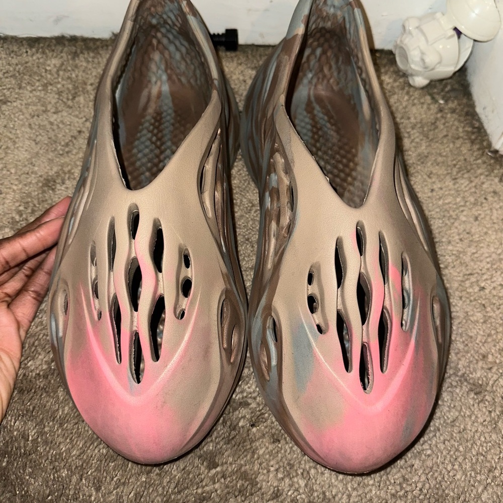 Stylish Women's Slip-On Shoes - Multicolor
